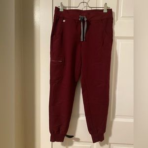 Figs Zamora scrub bottoms, burgundy, Small Petite